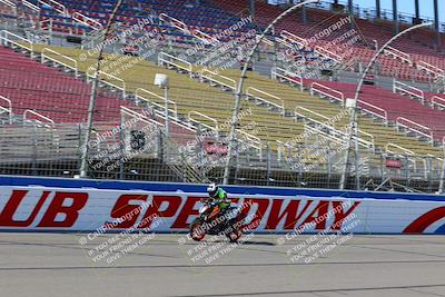 media/Aug-27-2022-Fastrack Riders (Sat) [[c588535105]]/Level 1/Session 1 Start Finish/